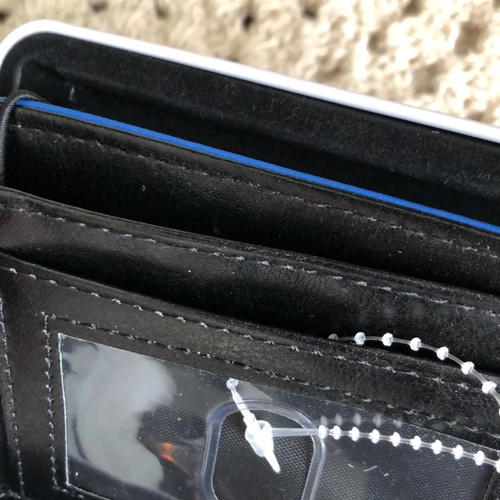 Buckle Down Scooby-Doo Cartoon Bi-fold Wallet
